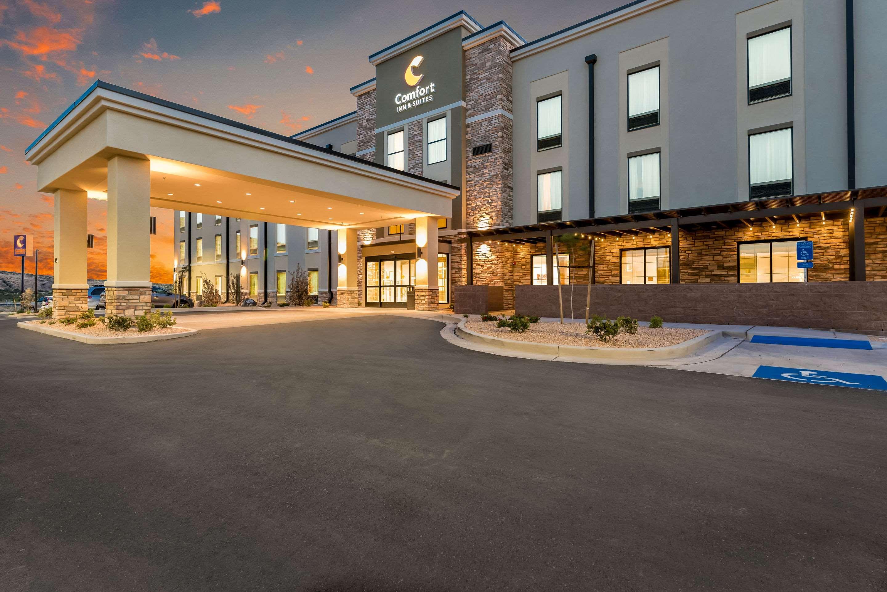 Comfort Inn & Suites Zion Park Area Hurricane Exteriör bild