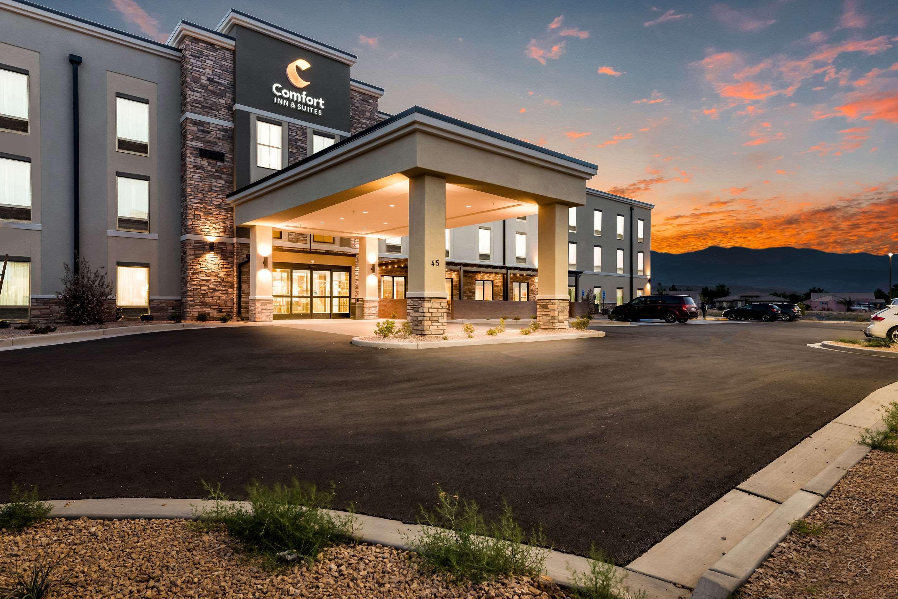 Comfort Inn & Suites Zion Park Area Hurricane Exteriör bild